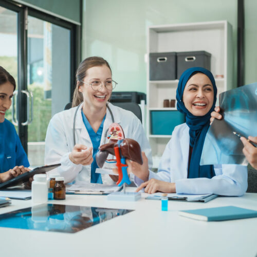 Consultas médicas externas en Guatemala: espacios renovados y múltiples especialidades