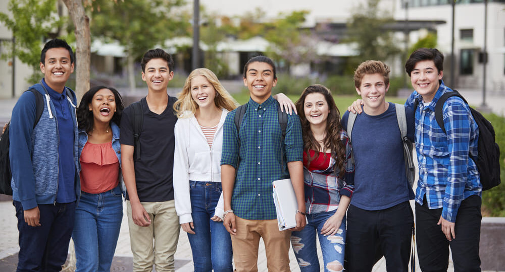 Estudia Mercadeo en la Universidad Latina y lidera estrategias comerciales modernas